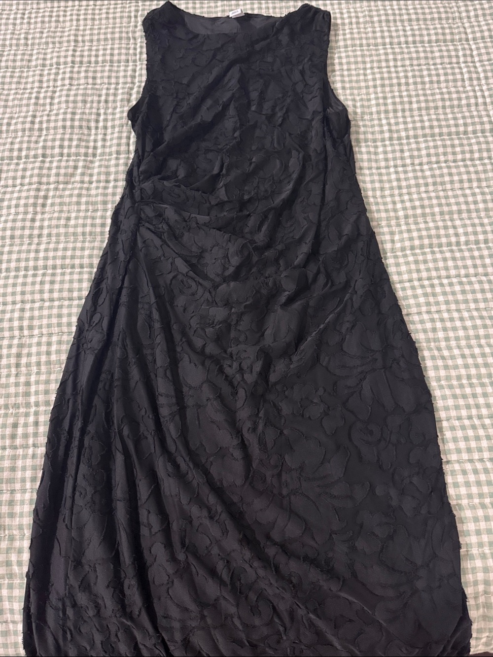 Old Navy Black Textured Floral Sleeveless Maxi Dress